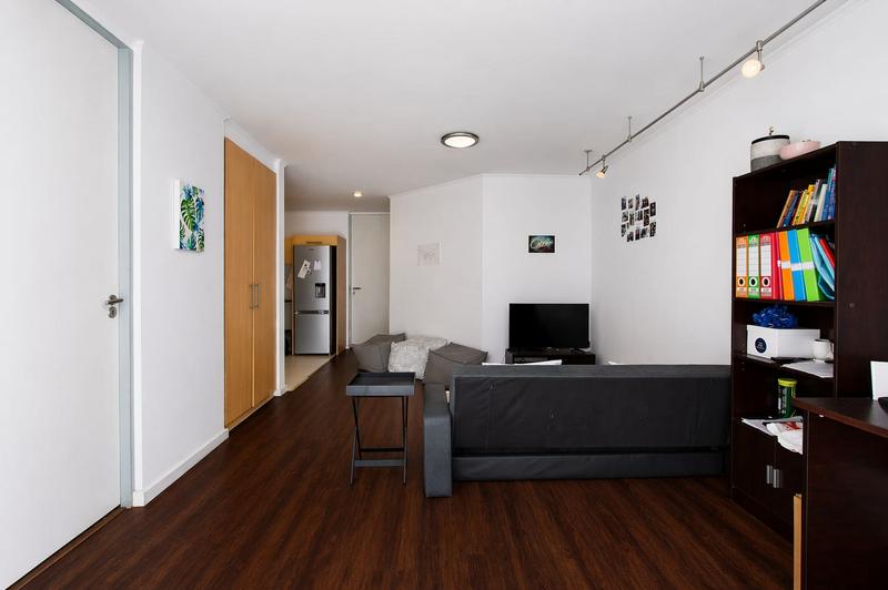 1 Bedroom Property for Sale in Claremont Western Cape